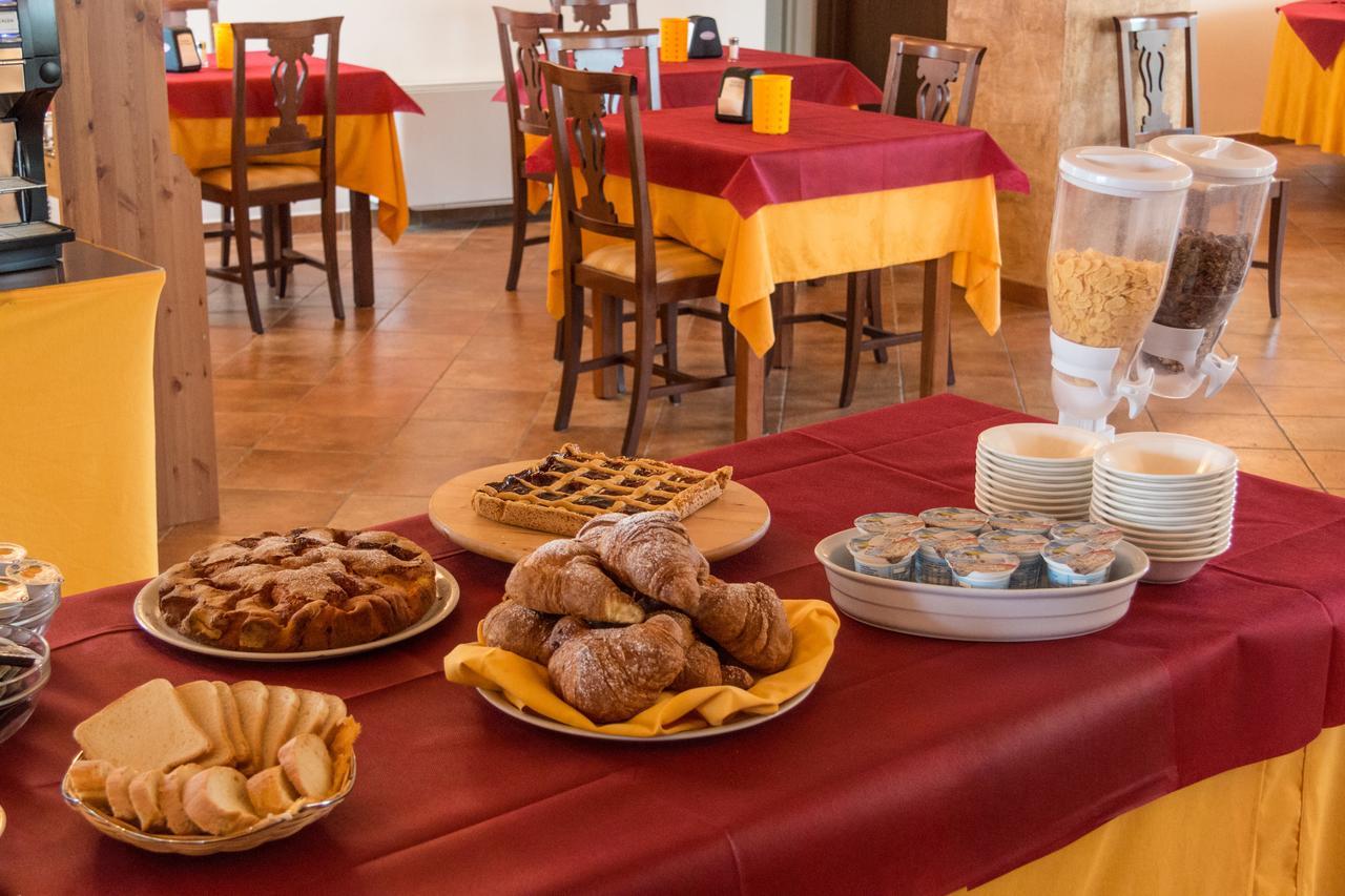 Albergo Diffuso Belvedere Alice Bel Colle Buitenkant foto